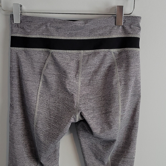 Lululemon Inspire 7/8 Tight Gray Zip Pockets 6 - Picture 8 of 12